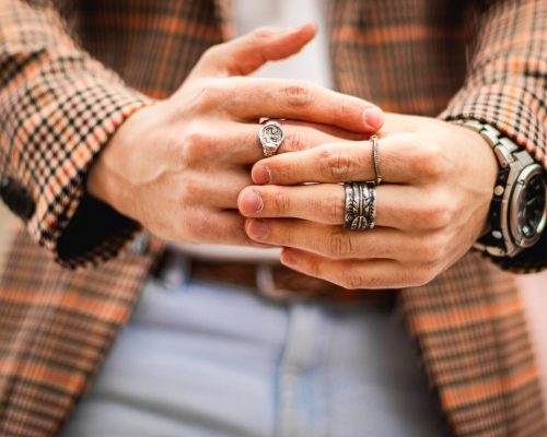 Đeo nhẫn không hợp với cá nhân